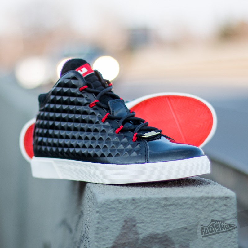 Férfi cipők Nike LeBron XII NSW Lifestyle QS Black/Black-Challenge Red