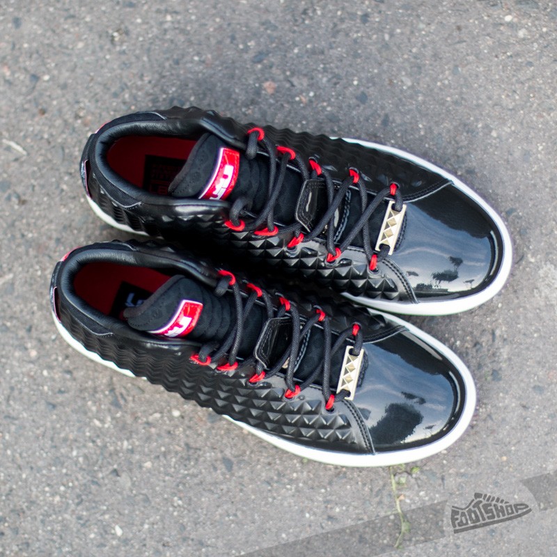 Férfi cipők Nike LeBron XII NSW Lifestyle QS Black/Black-Challenge Red