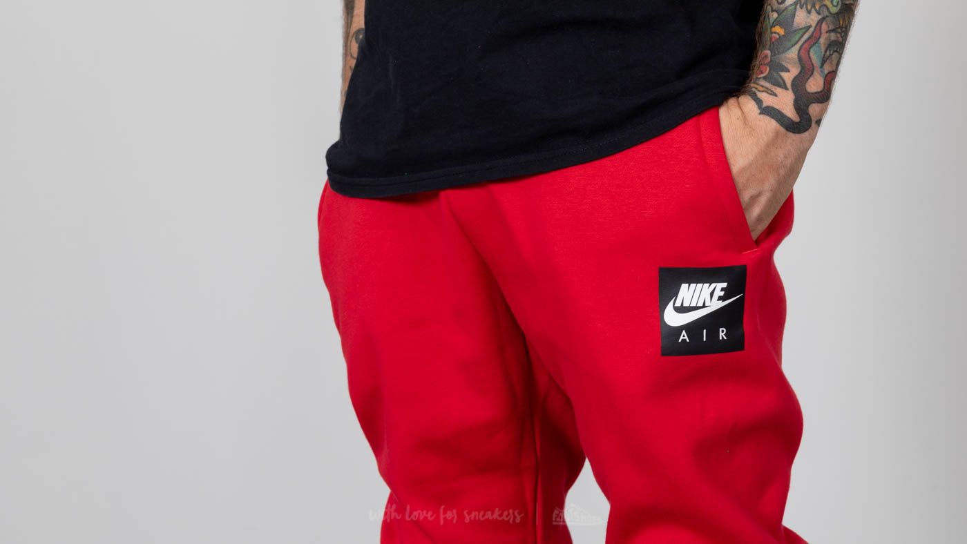 Nike air fleece shop pants red