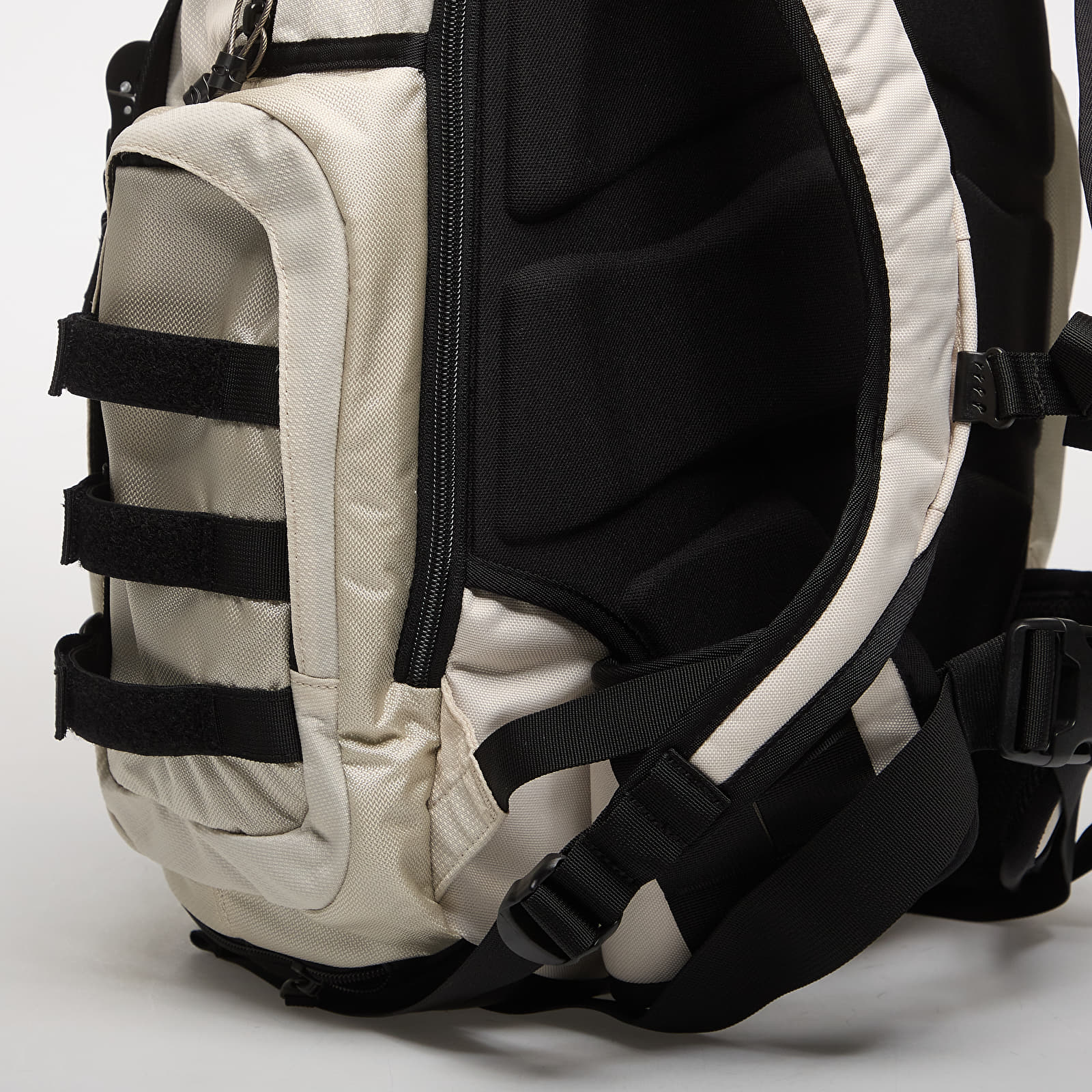 Zaini Oakley Kitchen Sink Mist