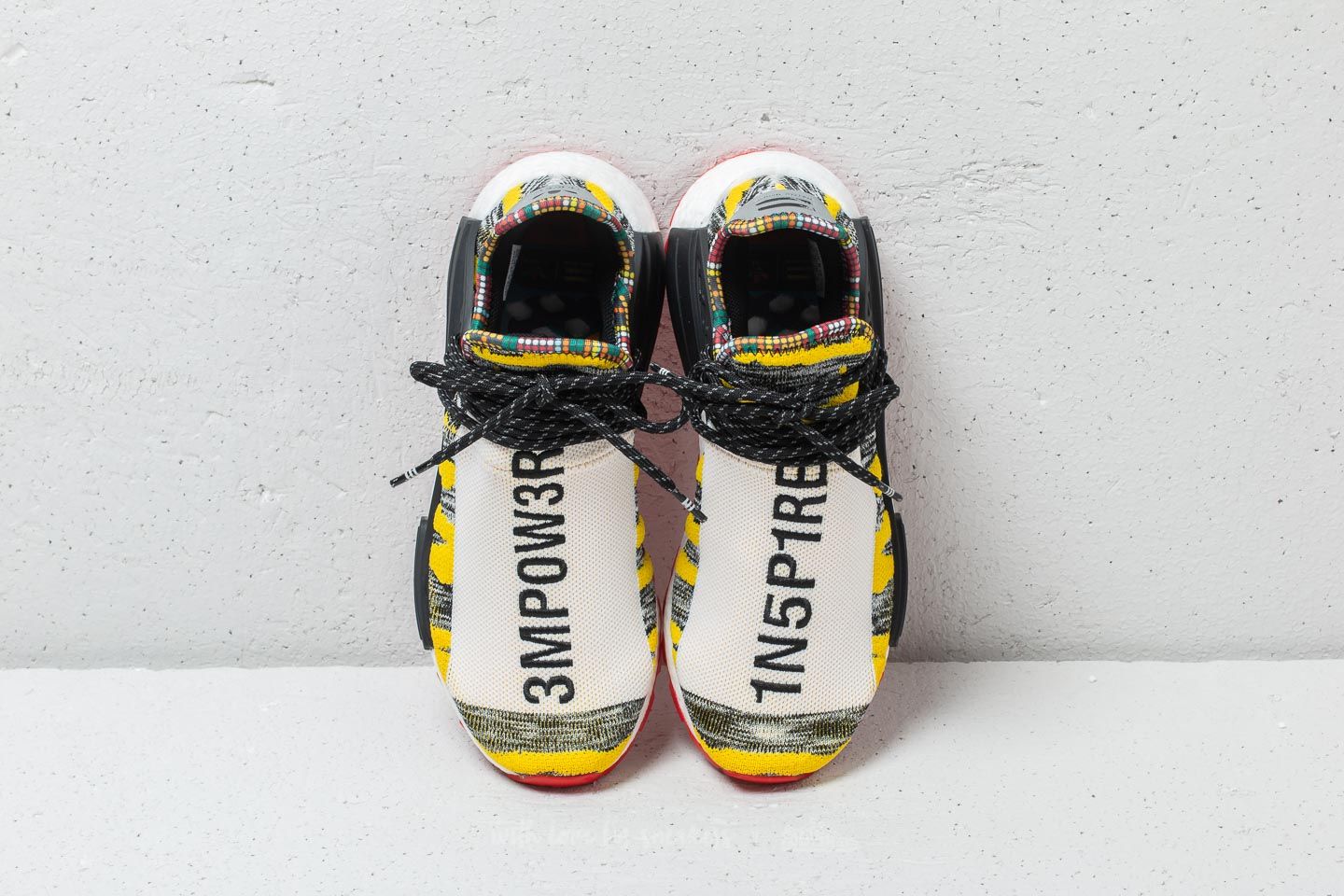 Sko til mænd adidas x Pharrell Williams Afro Hu NMD Core Black/ Red