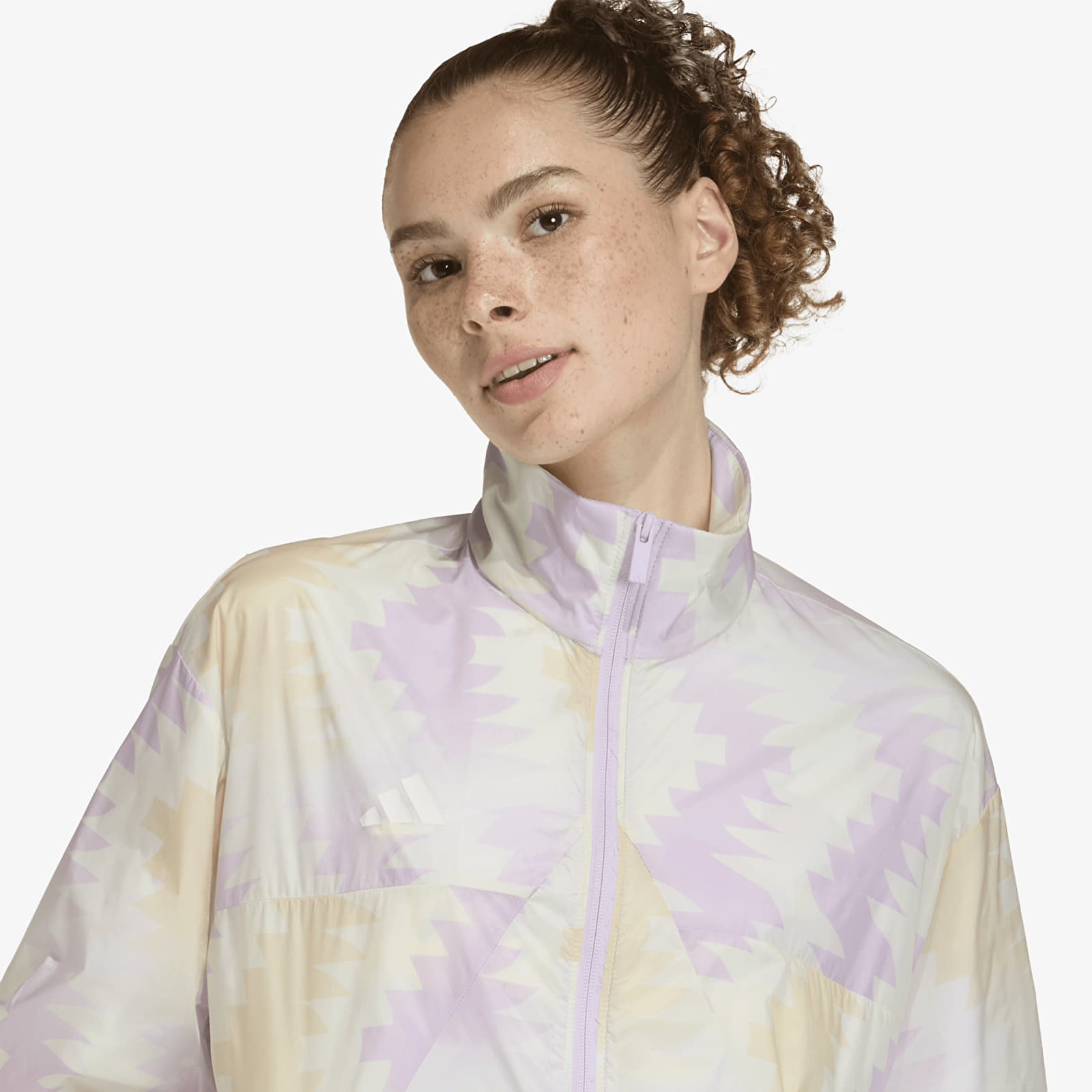 Women's jackets adidas House Of Tiro x Common Goal AOP Windbreaker Wonder White/ Off White/ Ice Lavender