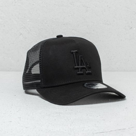 Black dodgers trucker hat top