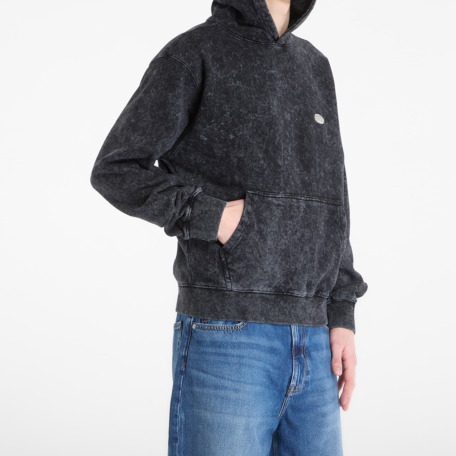 Hoodies and sweatshirts  Alpha Industries World Embroidery Hoodie Unisex Black