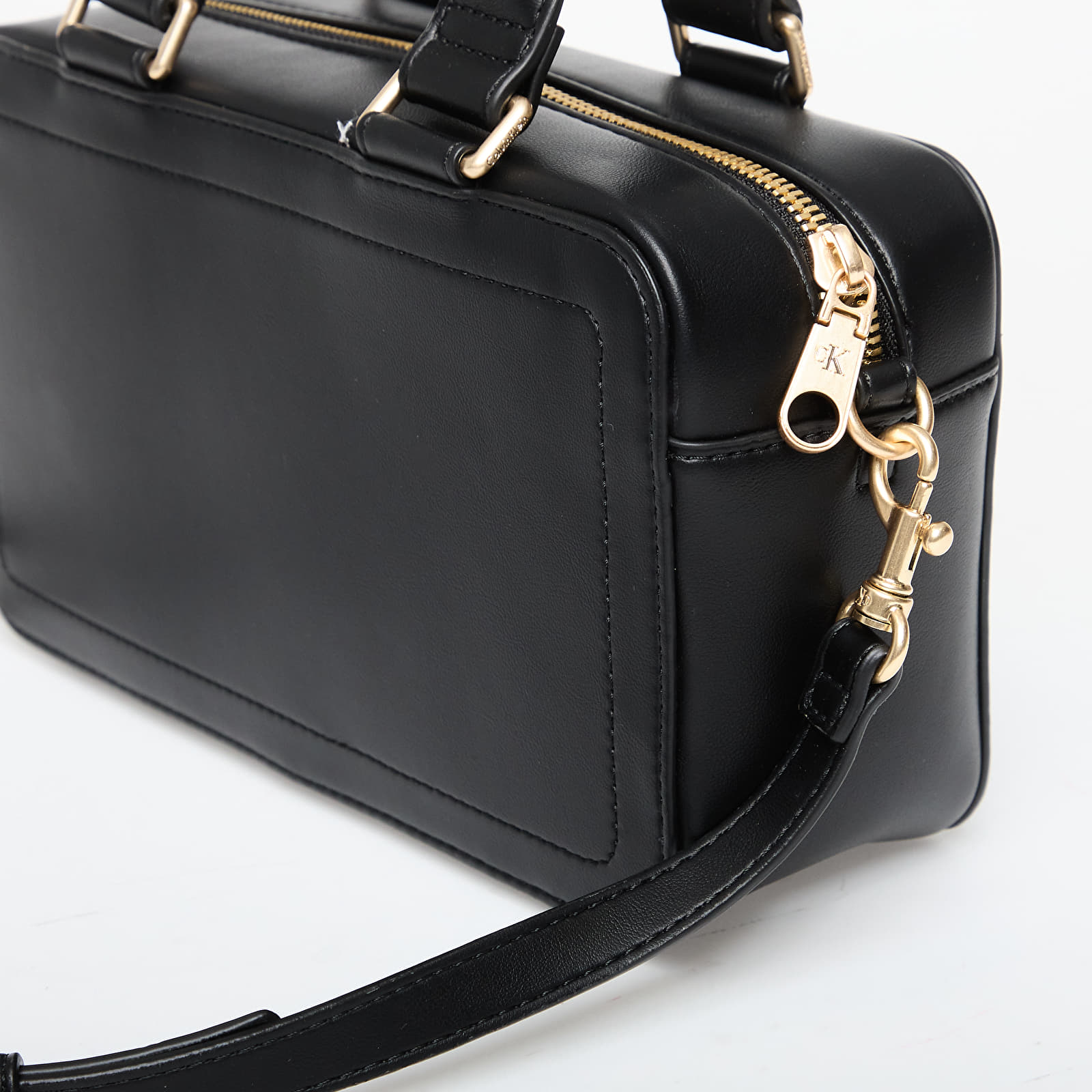 Handväskor Calvin Klein Bold Ck Elongated Mini Tote Black
