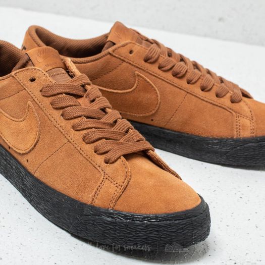 Nike sb sale blazer tan