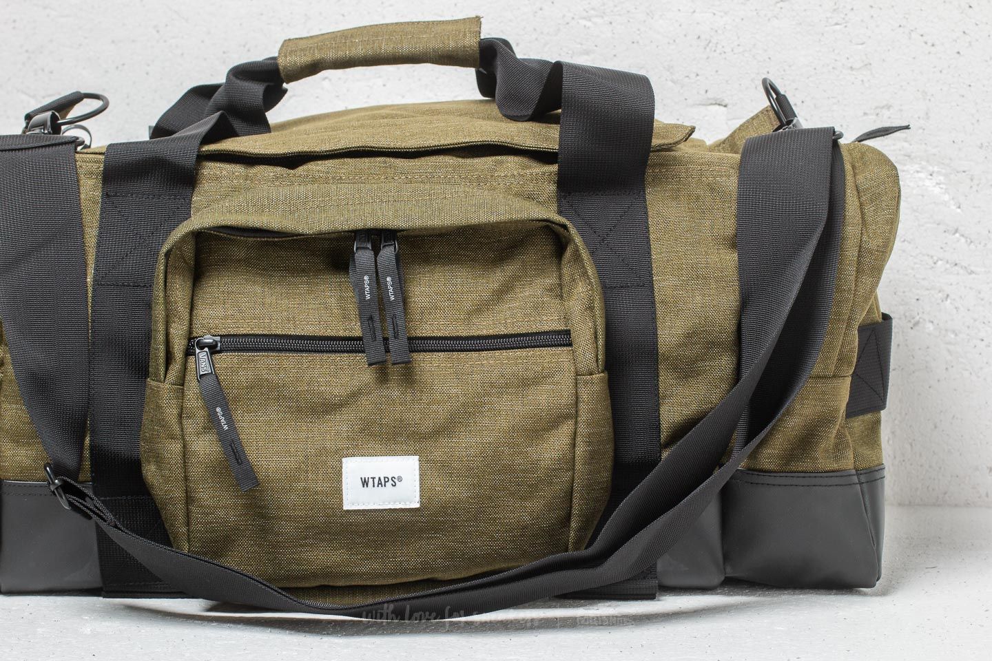 Vans bags 2025 olive