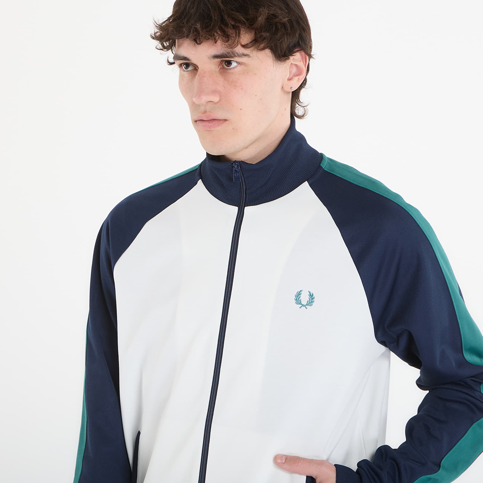 Muške dukserice FRED PERRY Contrast Sleeve Track Jacket Snow White