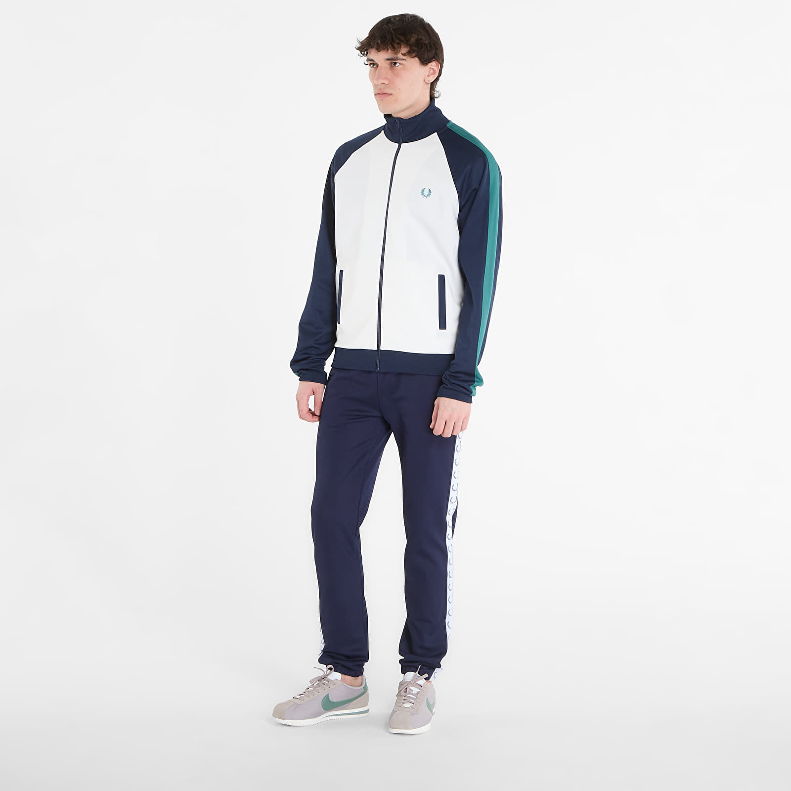 Muške dukserice FRED PERRY Contrast Sleeve Track Jacket Snow White