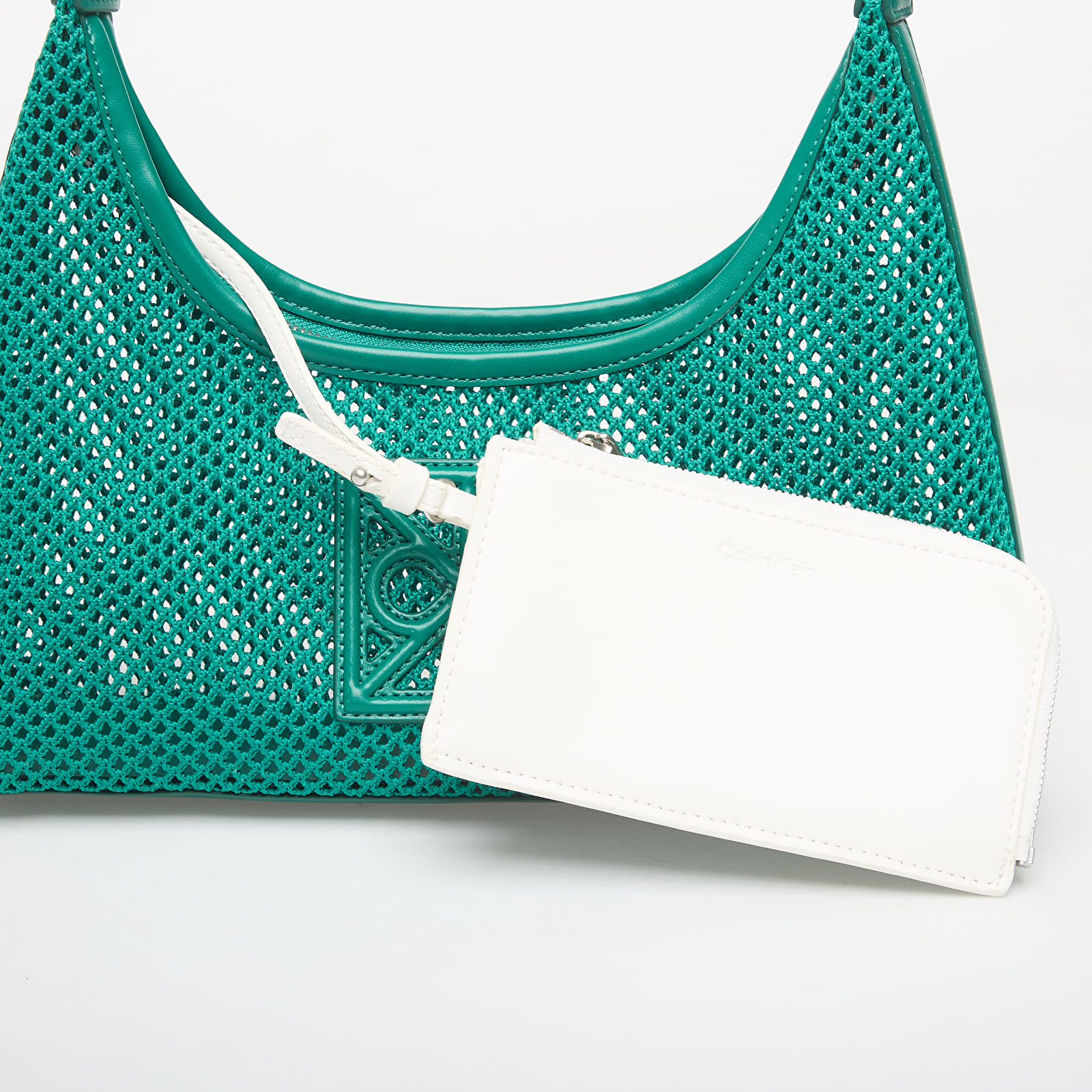 Handväskor för kvinnor Calvin Klein Emblem Mesh Shoulder Bag Enchanted Forest