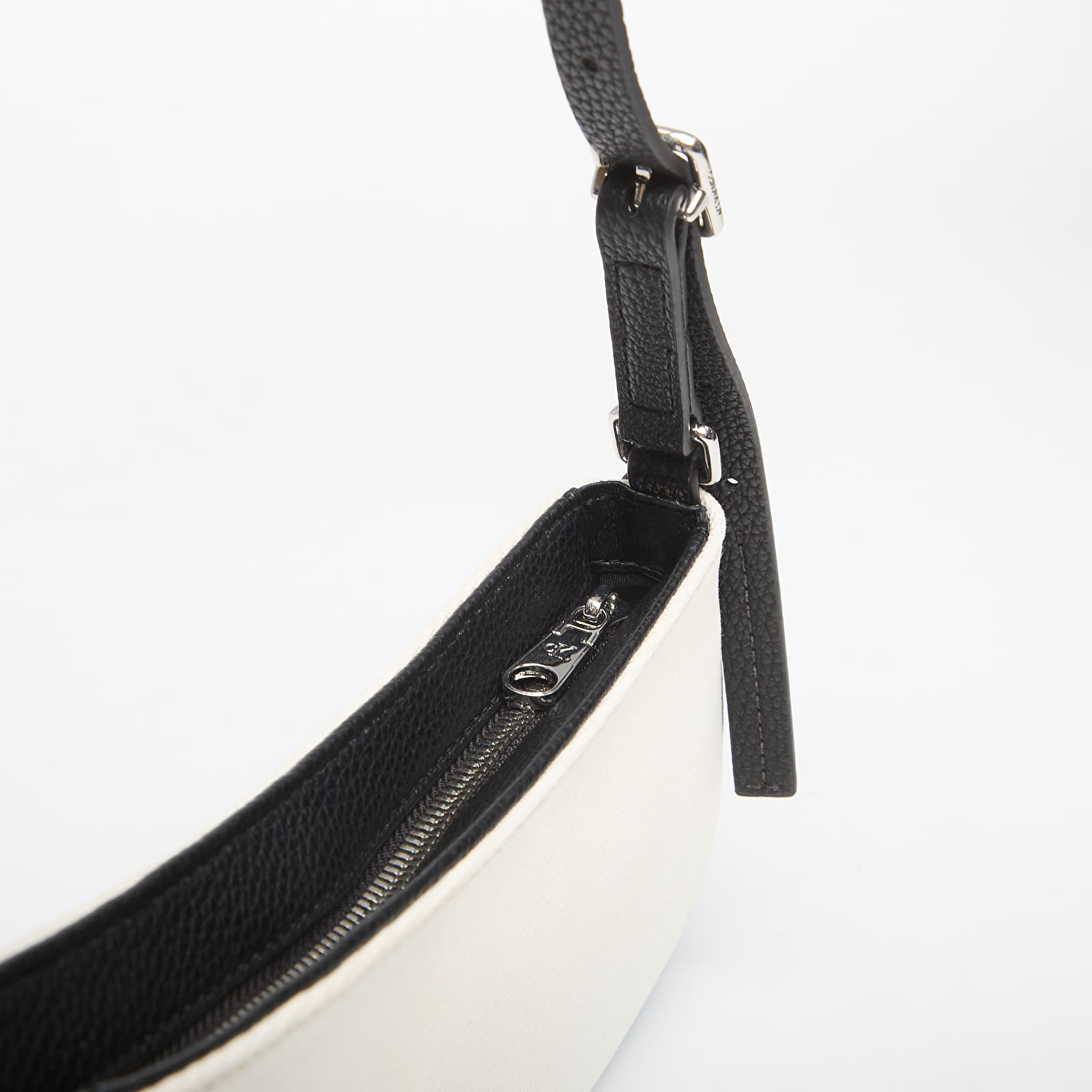 Kabelky Calvin Klein Ck Canvas Small Shoulder Bag White Canvas