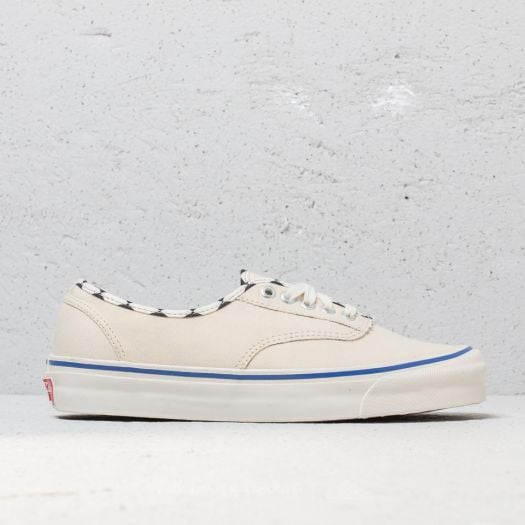 Vans vault og authentic lx inside out store
