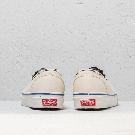 Vans vault og authentic lx inside out store