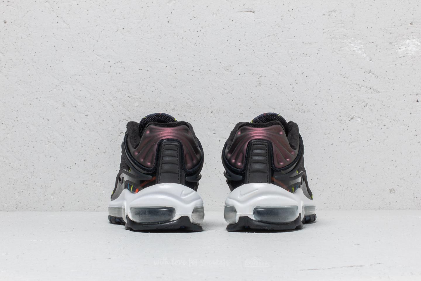 Chaussures et baskets femme Nike Wmns Air Max Deluxe Black Black