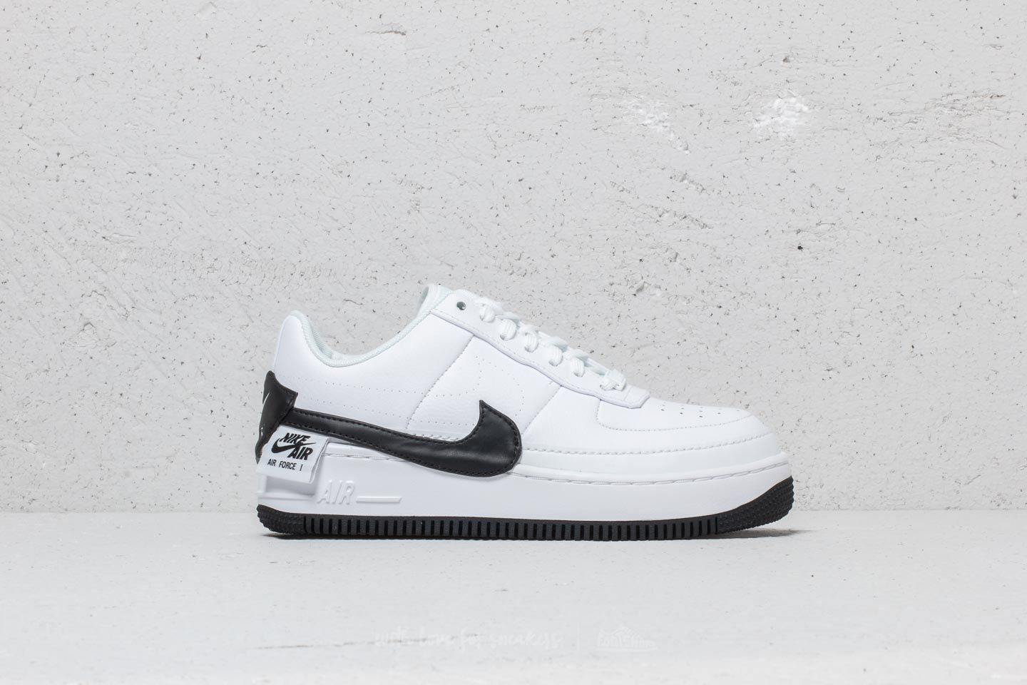 Nike air force jester white and black discount