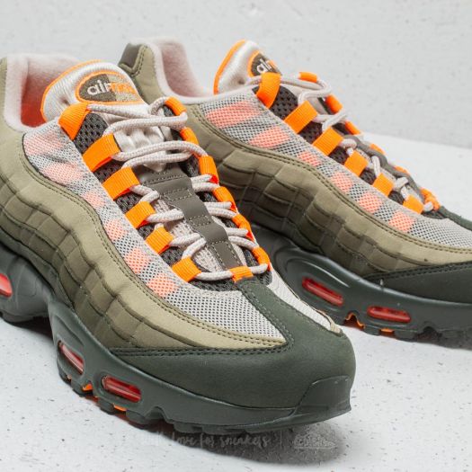 Mens orange air max 95 best sale