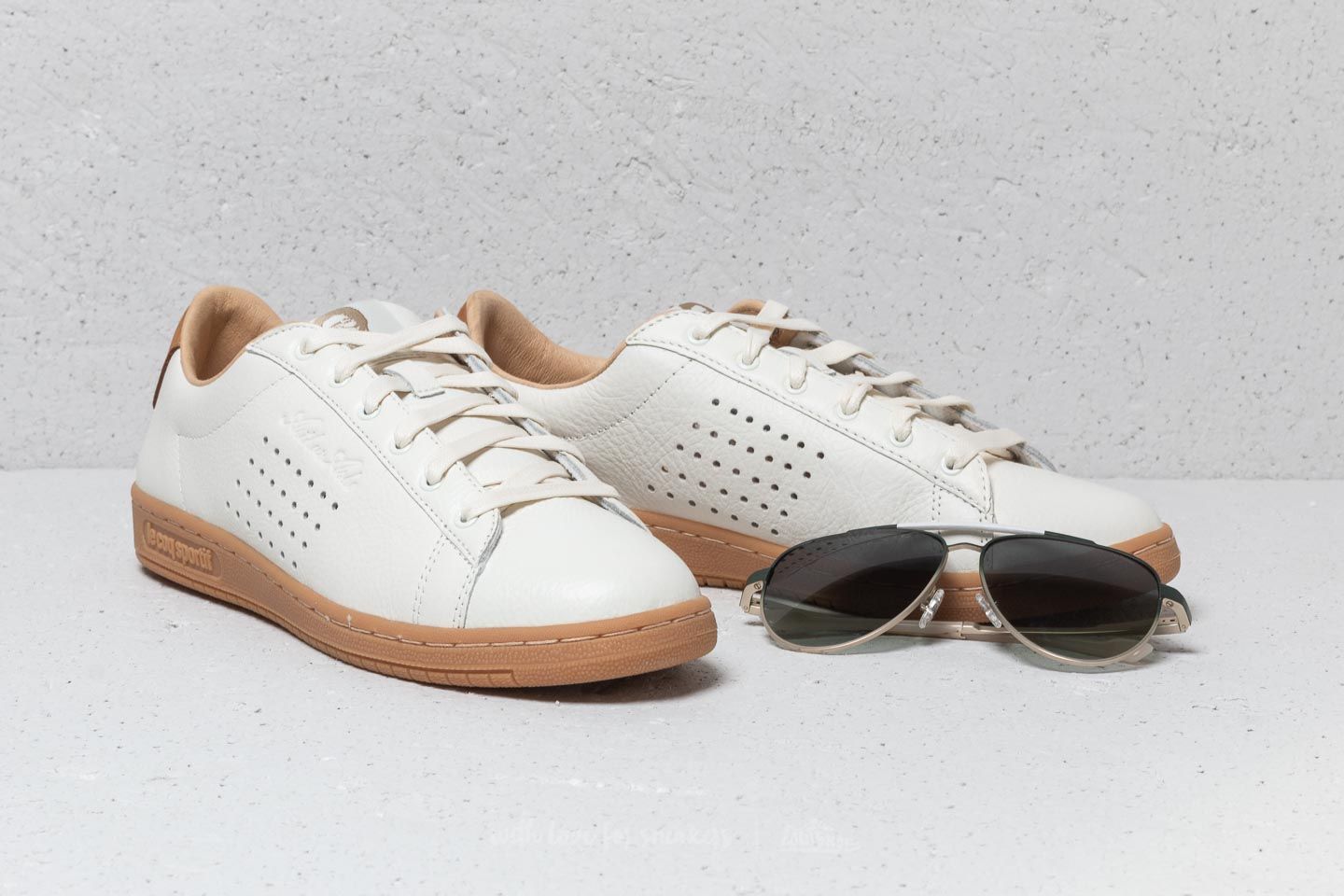 Men s shoes Le Coq Sportif Arthur Ashe Lunettes Marshmallow Footshop