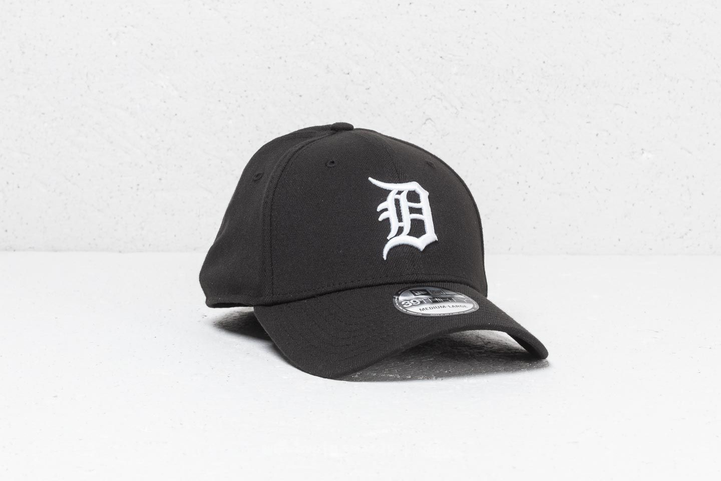 Шапки New Era 39Thirty MLB Detroit Tigers Cap Black/ White