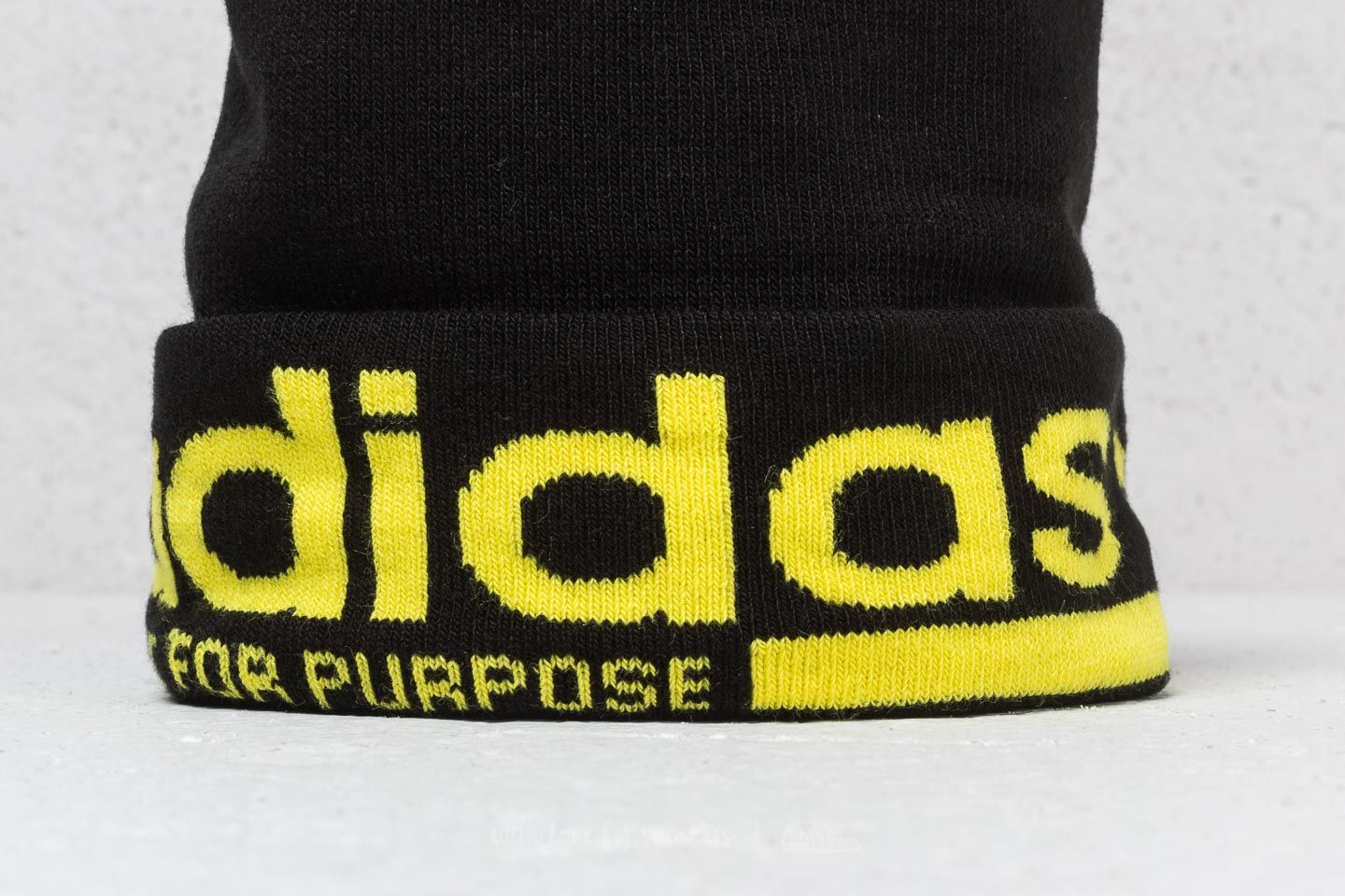 Hattar adidas Beanie Black/ Shock Yellow