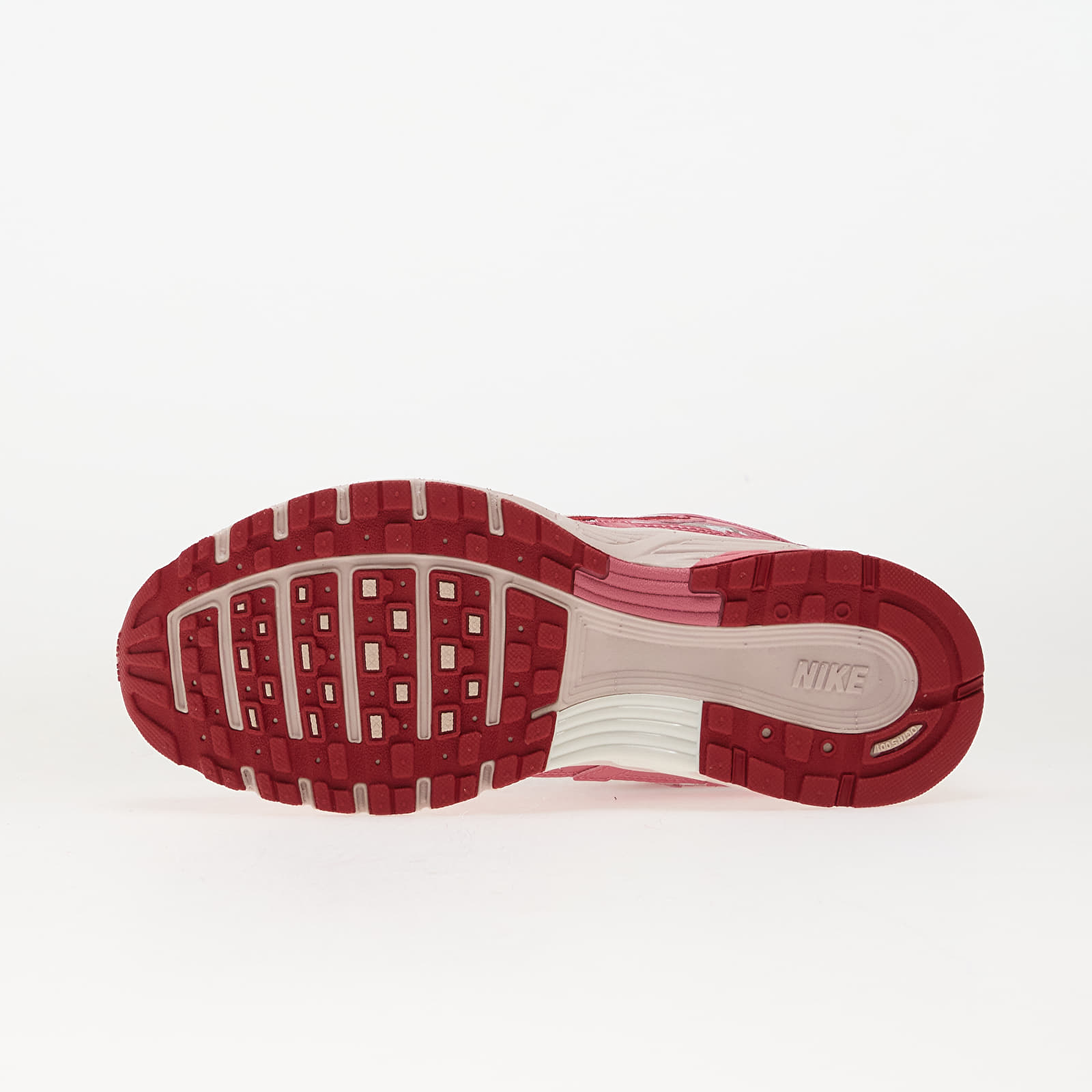 Skor för kvinnor Nike W P-6000 Summit White/ Silt Red-Peony-Team Crimson