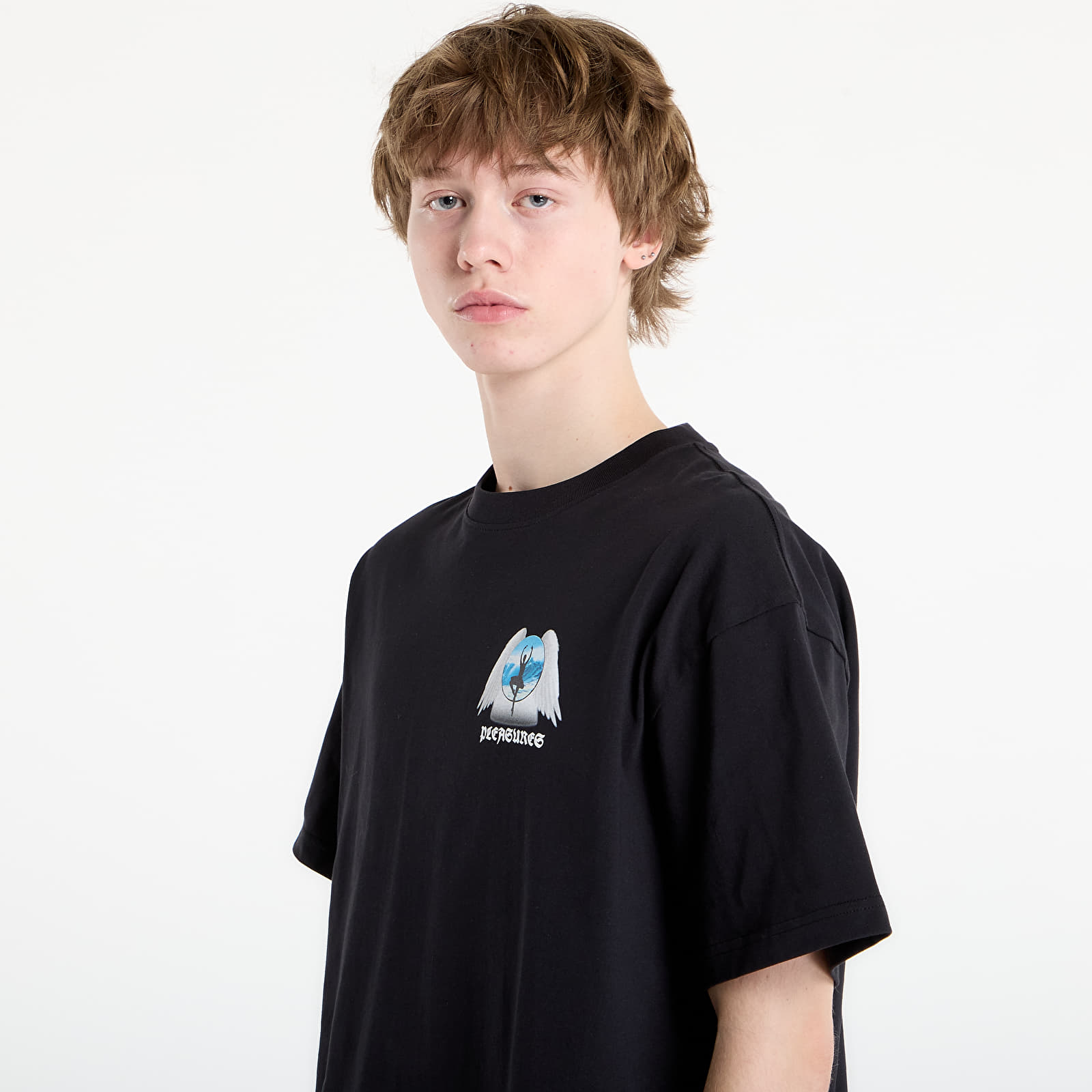 T-skjorter PLEASURES Angel Place T-Shirt Black