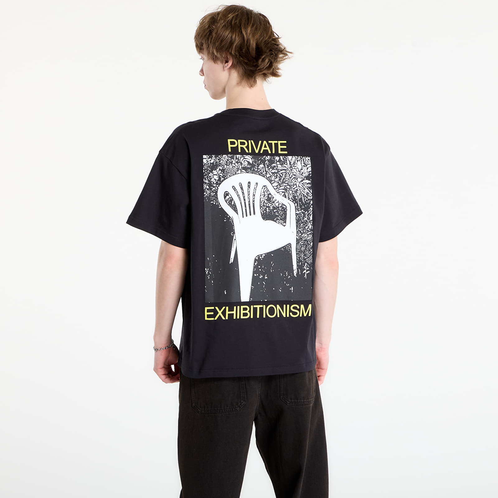 T-shirts PLEASURES Exhibition T-Shirt Black