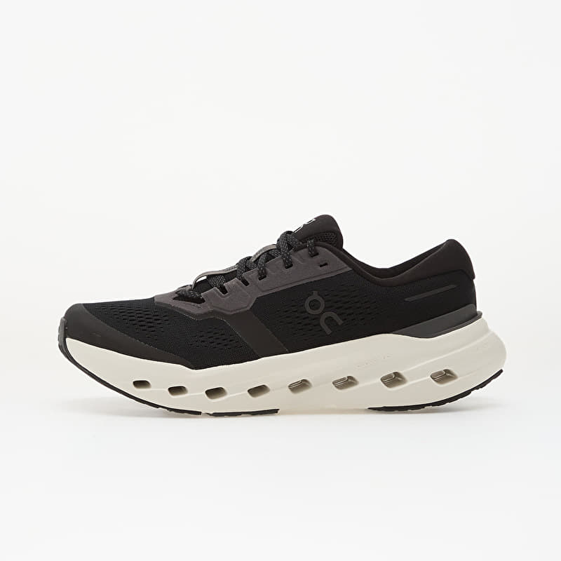 On M Cloudrunner 3 Black/ Ivory