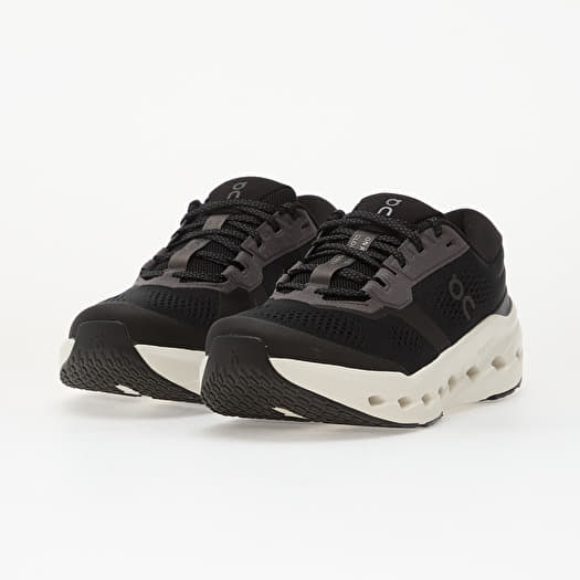 On M Cloudrunner 3 Black/ Ivory | Footshop display picture 3