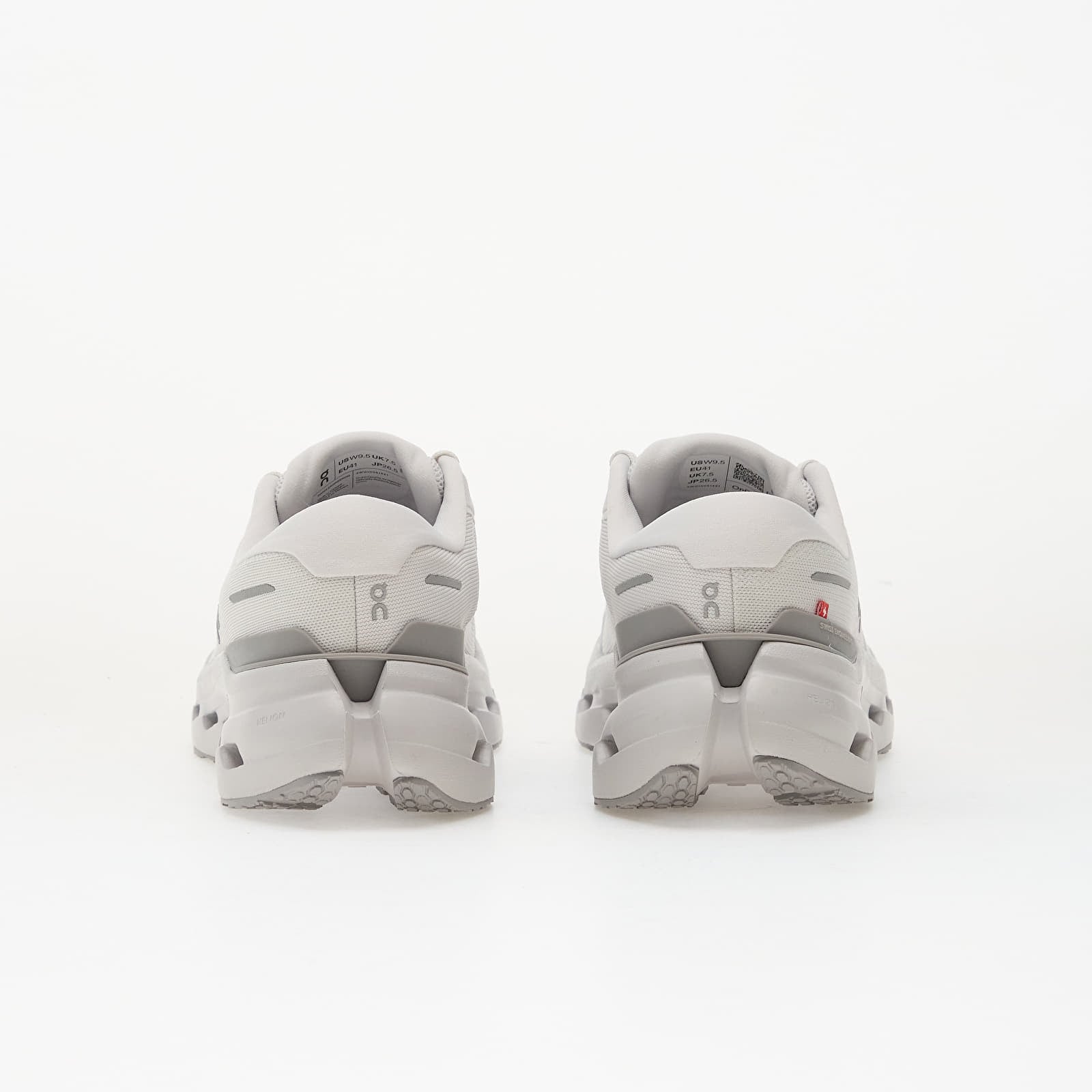 Naisten kengät On W Cloudrunner 3 Frost/ Glacier