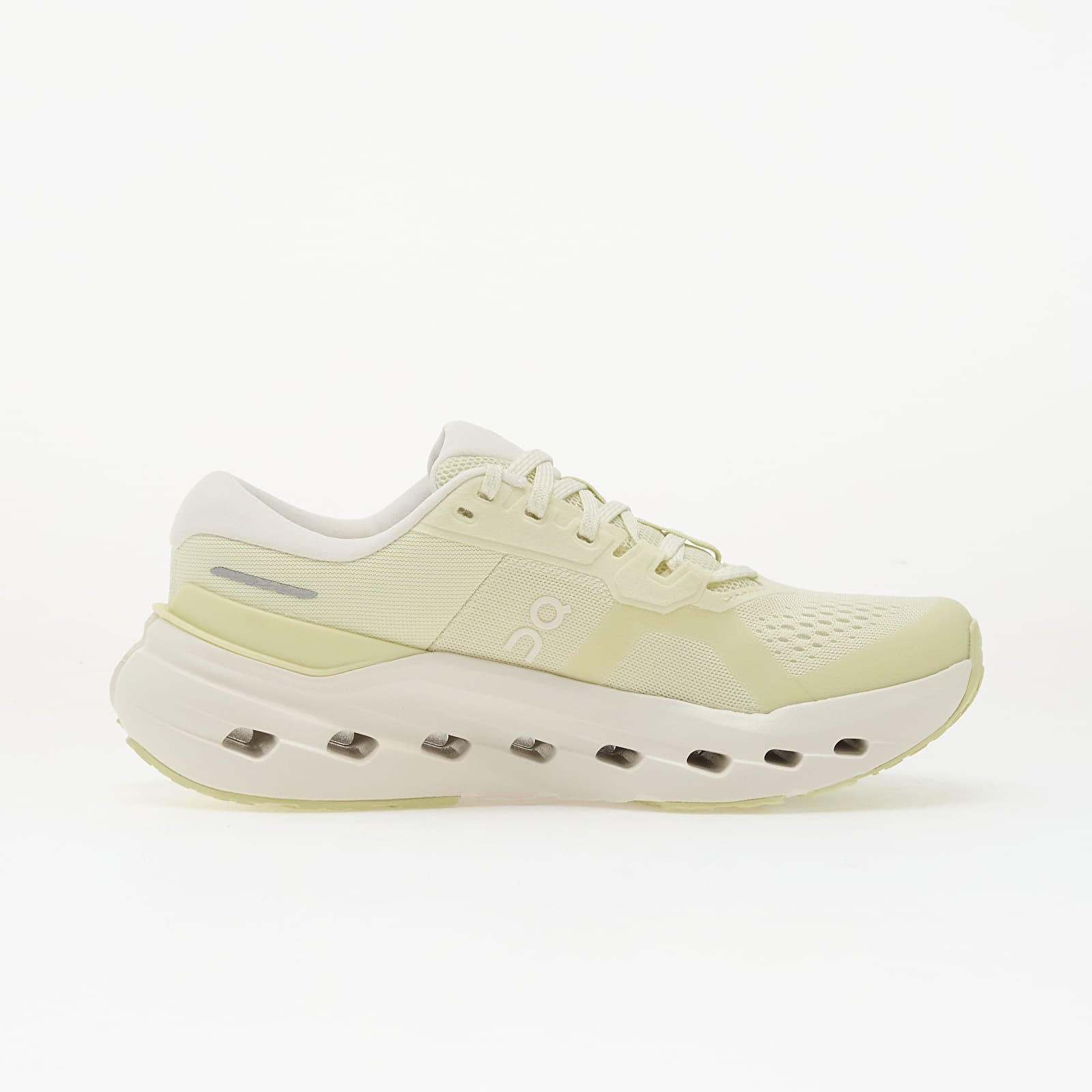 Naisten kengät On W Cloudrunner 3 Seedling/ Ivory