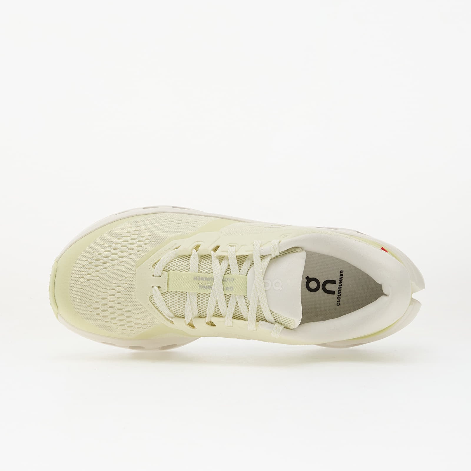 Naisten kengät On W Cloudrunner 3 Seedling/ Ivory