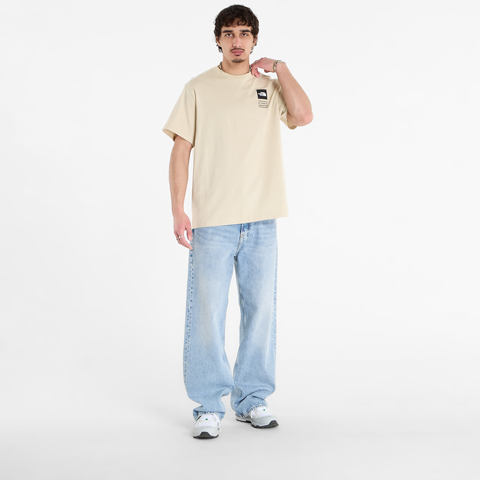 T-shirts The North Face Icon Celebration Regular Short Sleeve Tee-Graphic Desert Stone