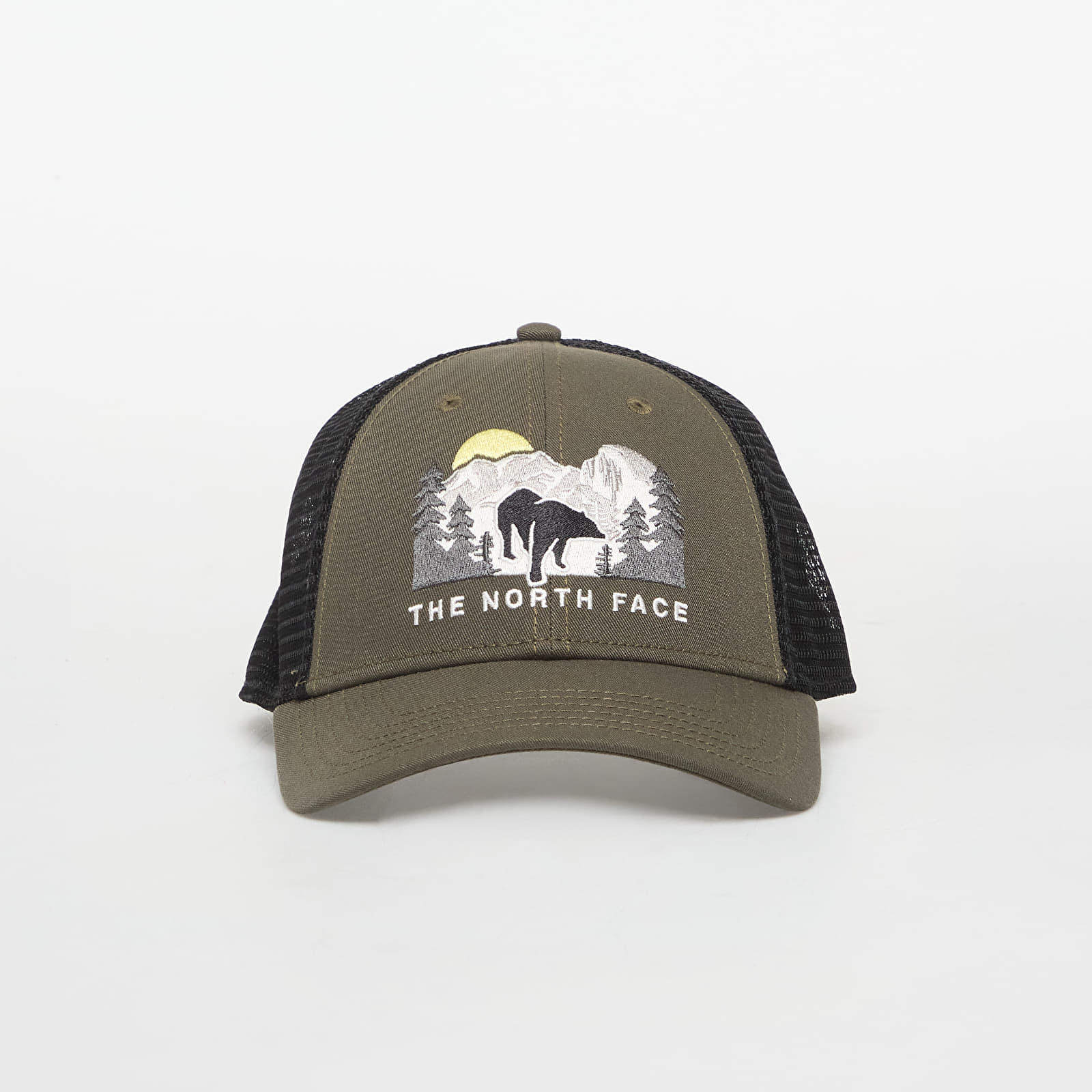 Cappelli The North Face Embroidered Mudder Trucker Cap New Taupe Green/ Bear Graphic