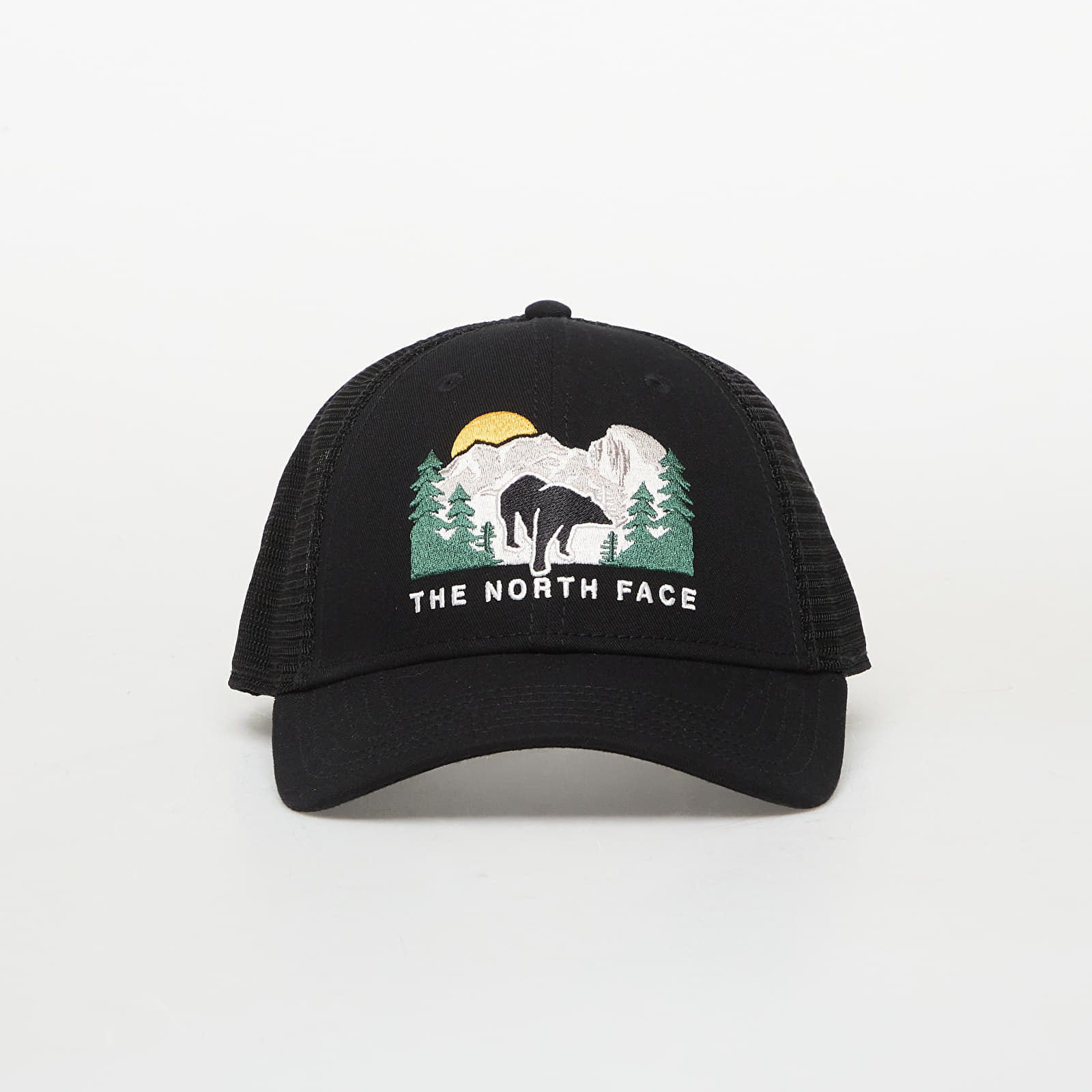 Шапка The North Face Embroidered Mudder Trucker Cap TNF Black/ TNF Black/ Bear Graphic Universal