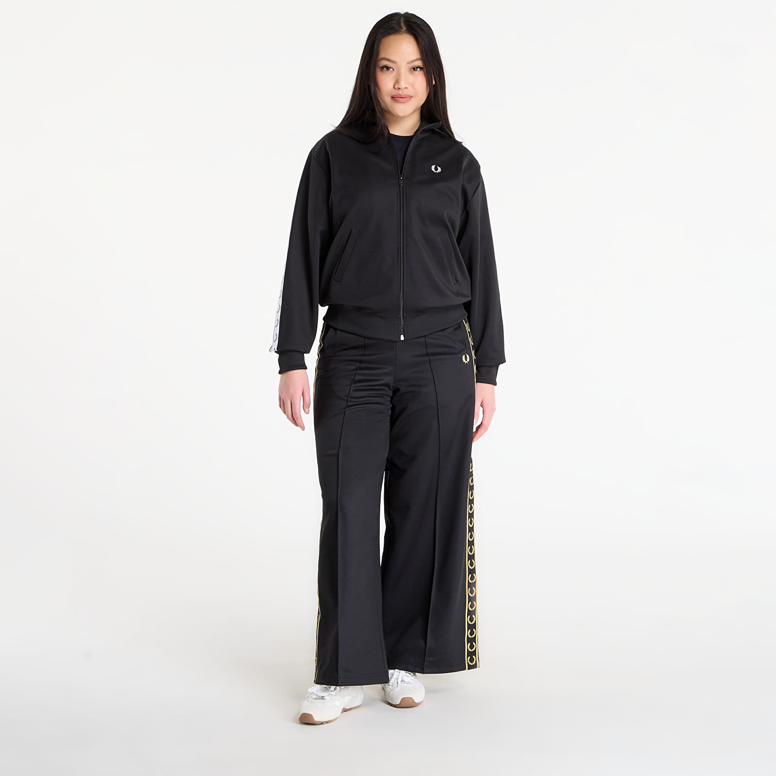 Casacos com capuz para mulher FRED PERRY Taped Track Jacket Black