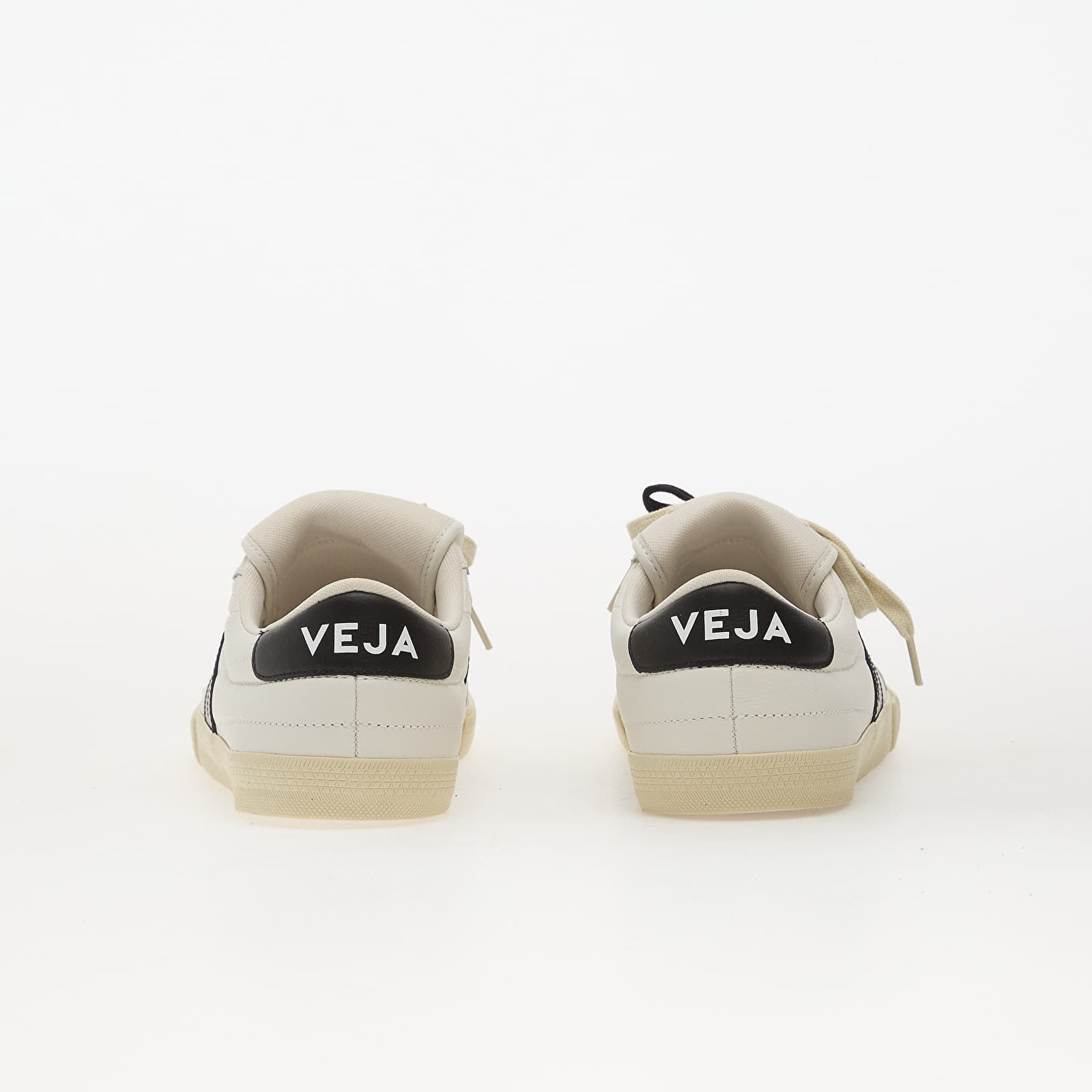 Herren Sneaker und Schuhe Veja x Magliano Panenka White