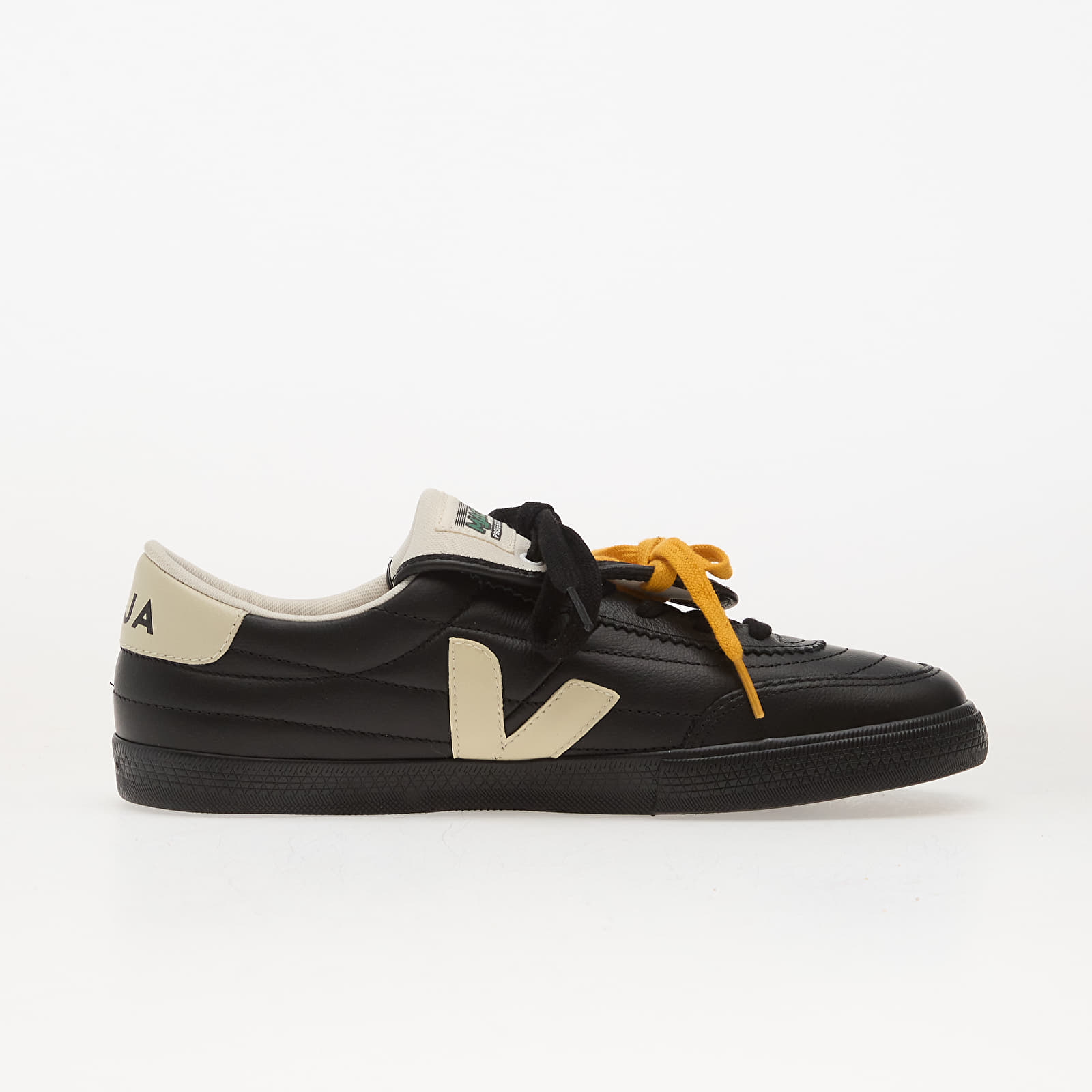 Мъжки кецове и обувки Veja x Magliano Panenka Black