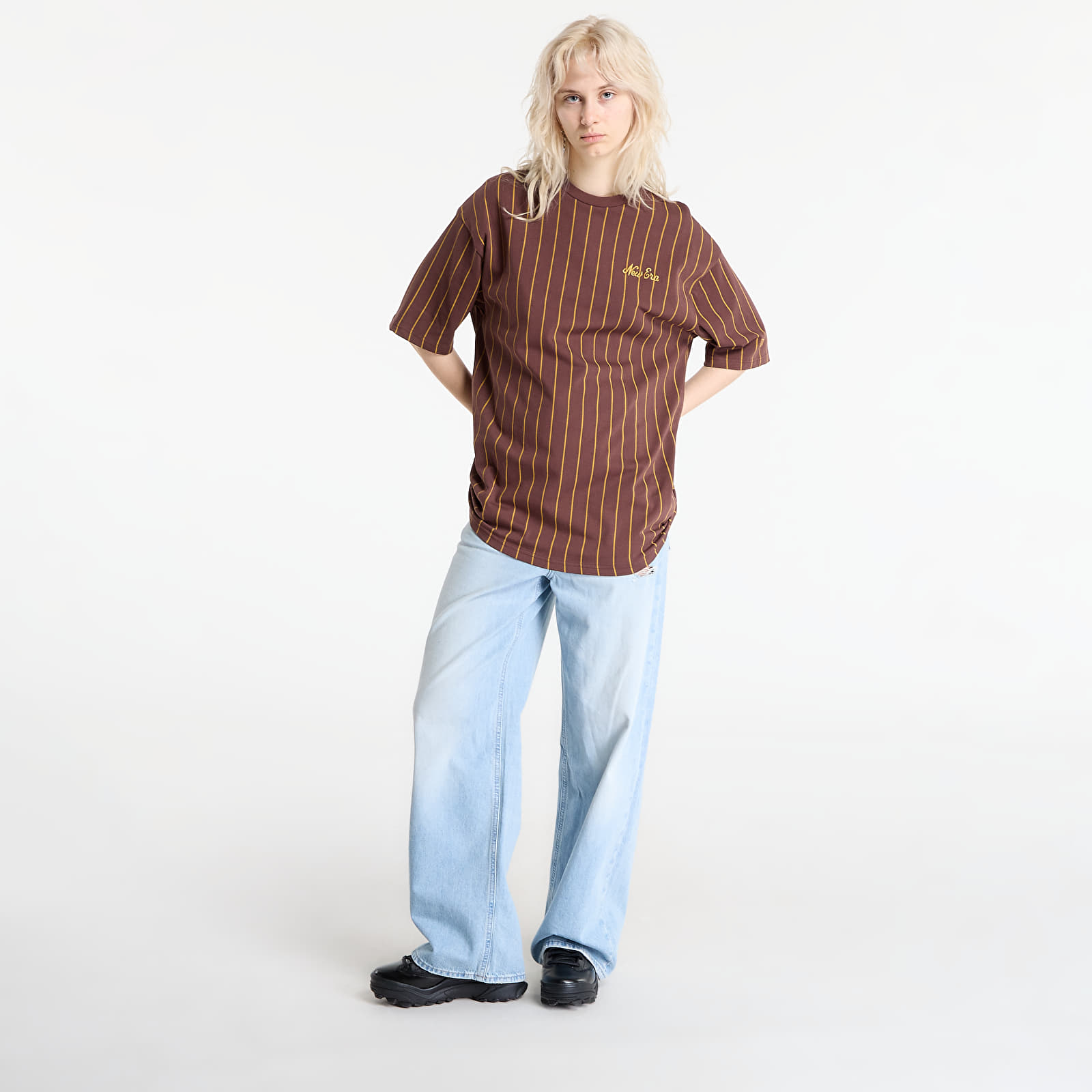 T-Shirts New Era Pinstripe Os Tee UNISEX Brown