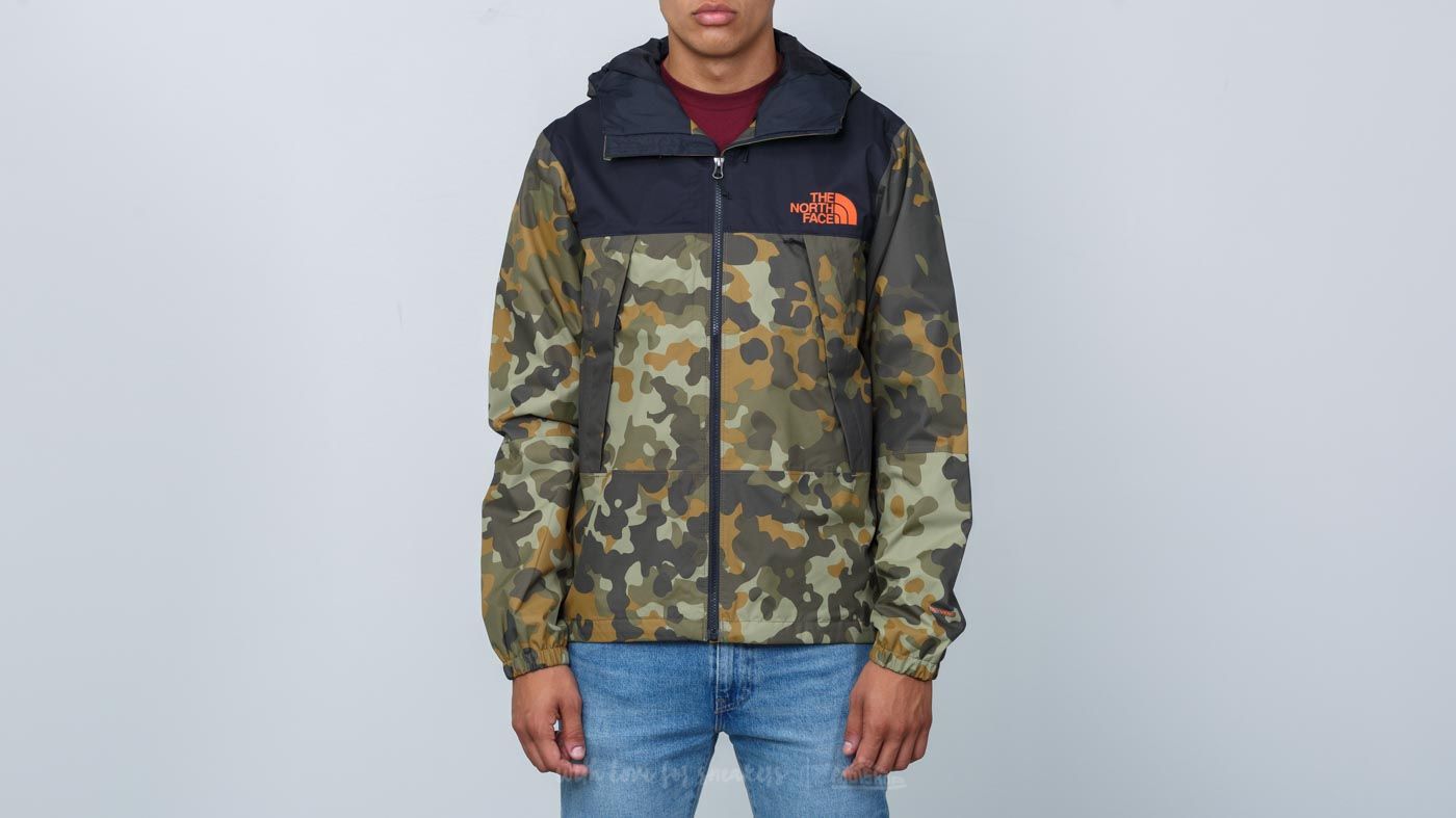 The north face 1990 mountain q jacket in macrofleck print sale