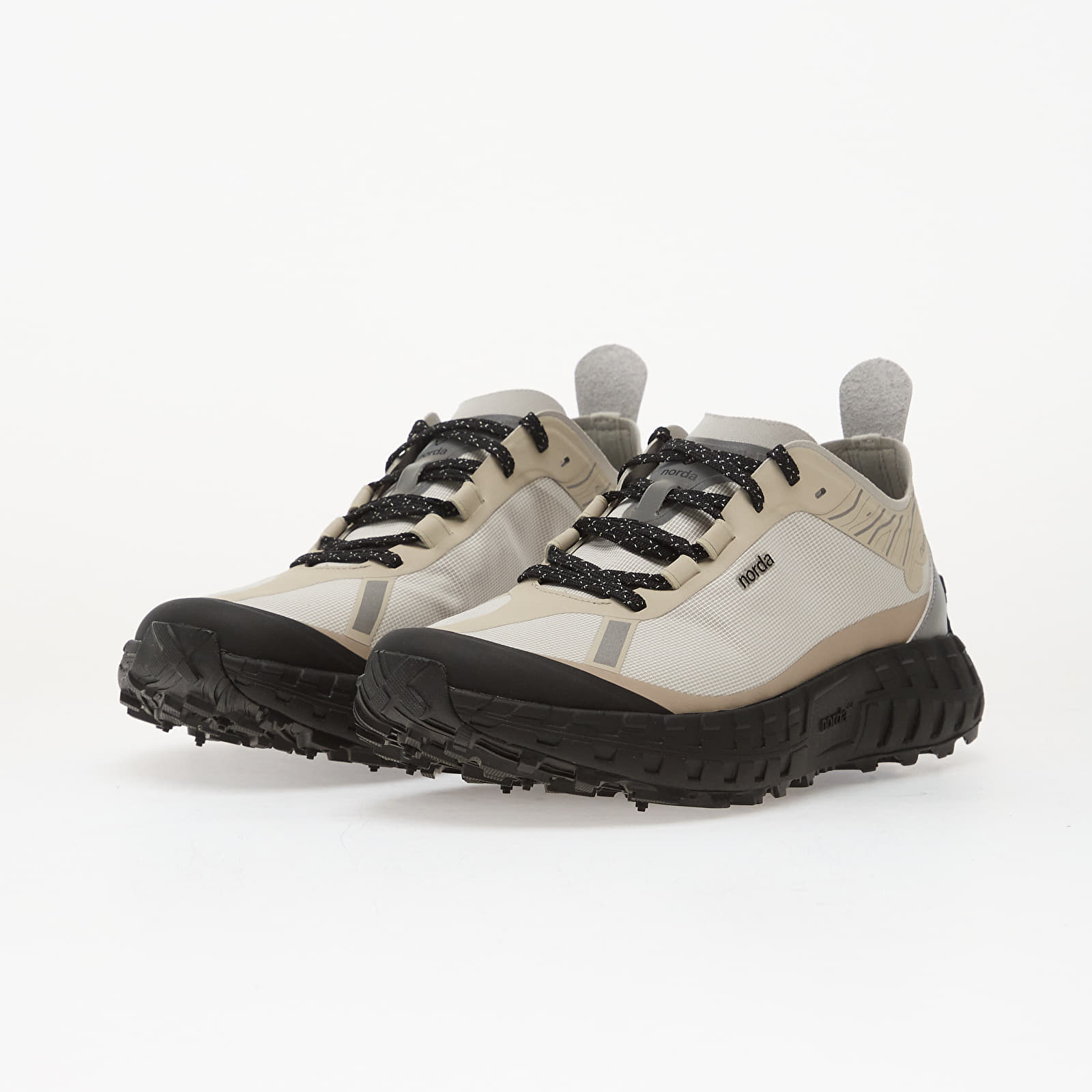 Skor för män Norda 001A - M Cinder