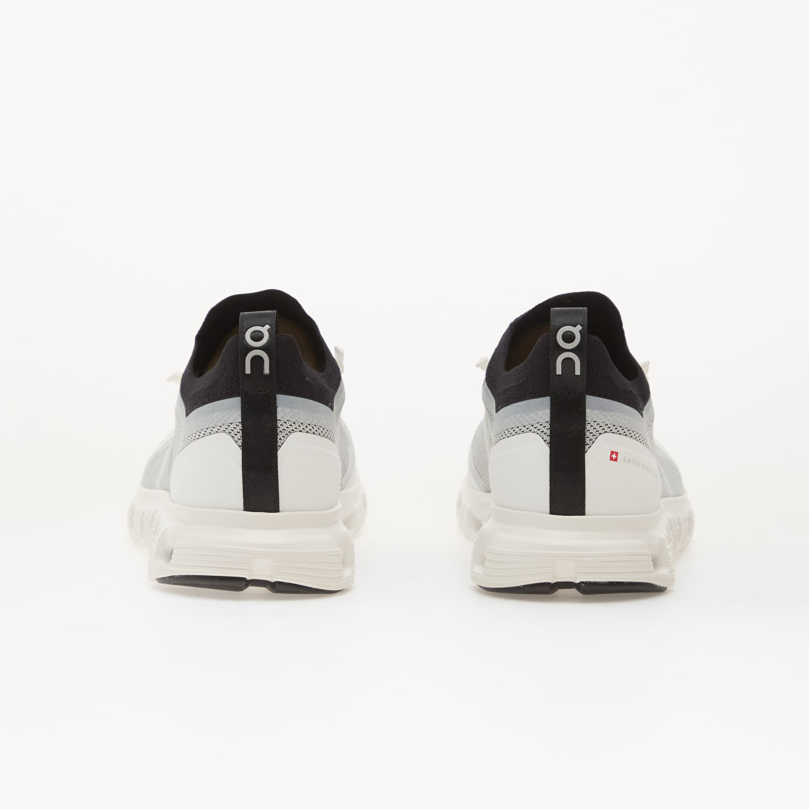 Herresko On M Cloud 6 Versa White/ Black
