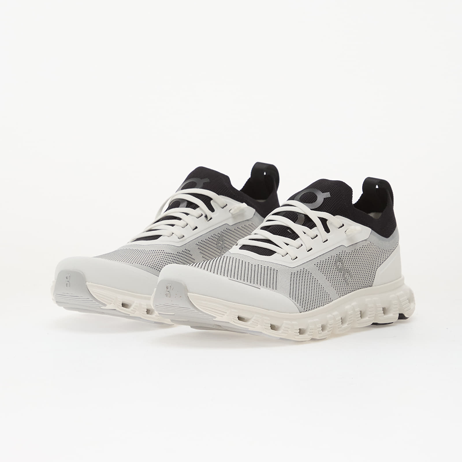 Herresko On M Cloud 6 Versa White/ Black