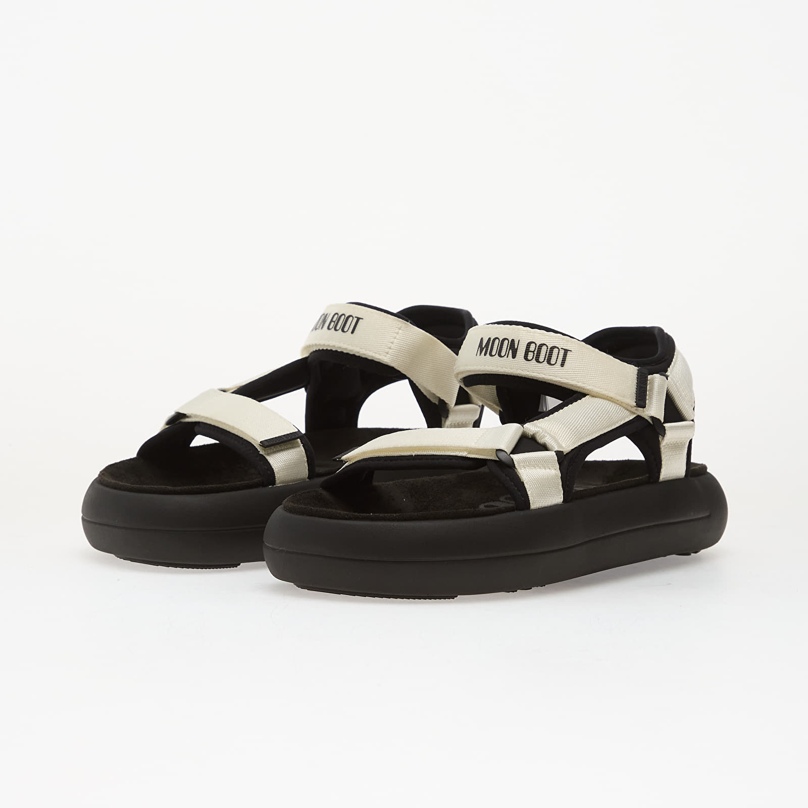 Meeste kingad Moon Boot Super Sandal Black/ White