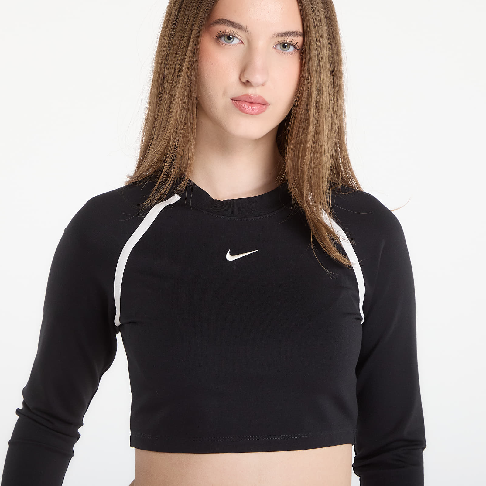 Camisetas de mujer Nike Sportswear Women's Tight Long-Sleeve Cropped Top Black/ Black/ Chalk/ Chalk