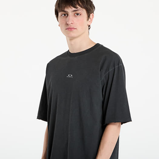 Oakley Latitude Veil Tee Pitch Black | Footshop