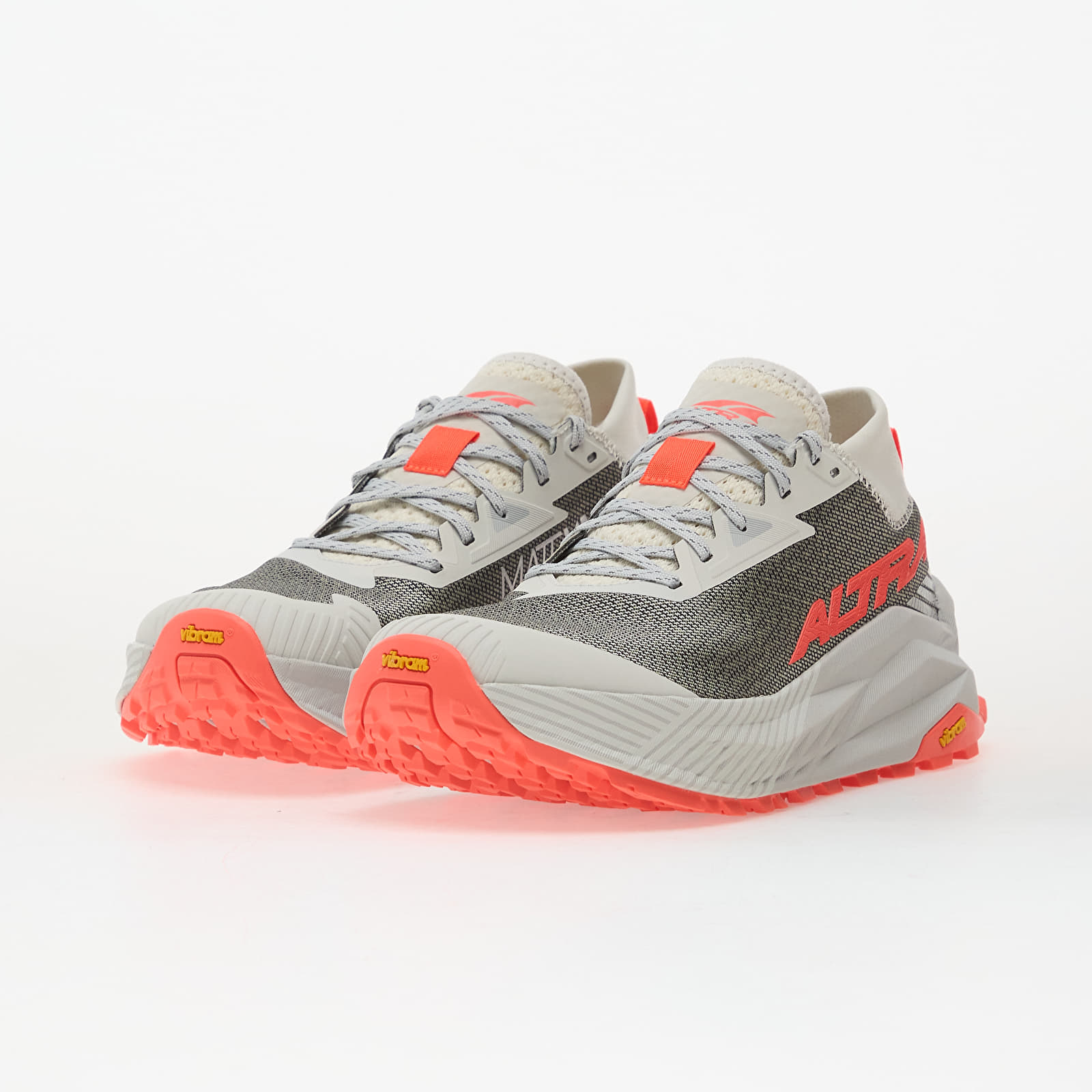 Moški čevlji Altra M Olympus 275 White/ Coral