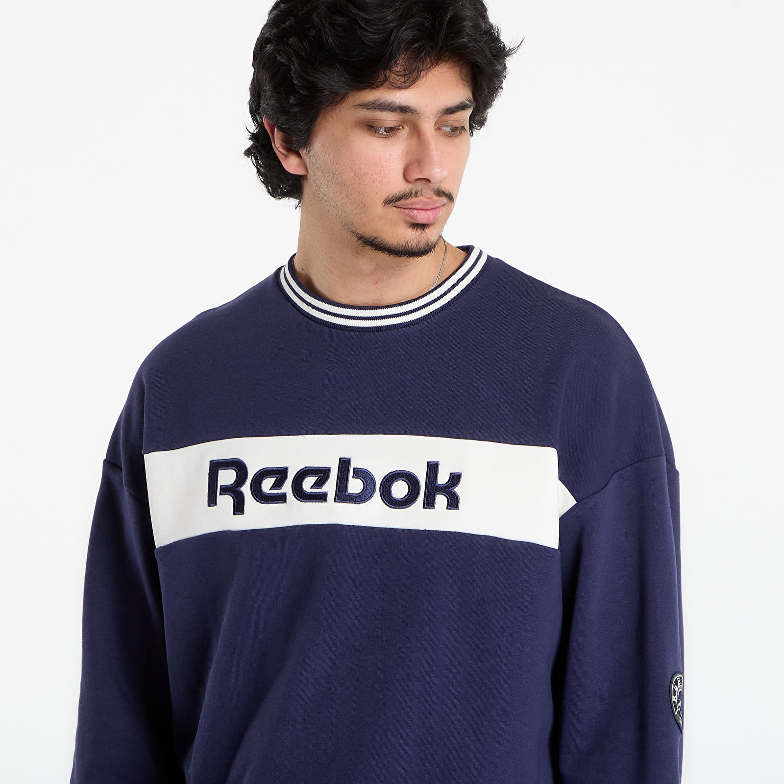 Mikinas ar kapuci un sporta krekli Reebok Lawn Club Crew Sweat Vector Navy