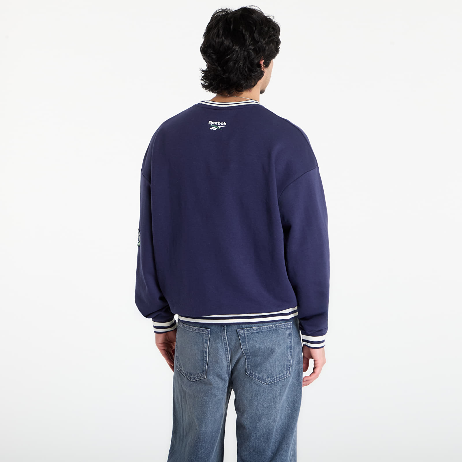 Mikinas ar kapuci un sporta krekli Reebok Lawn Club Crew Sweat Vector Navy