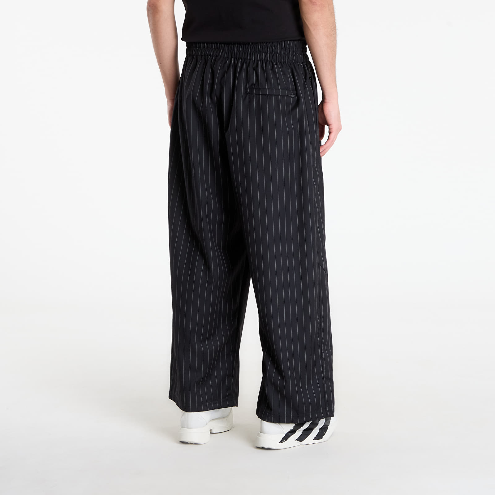 Bukser for menn adidas Chavarria Pinstripe Track Pant Black/ White