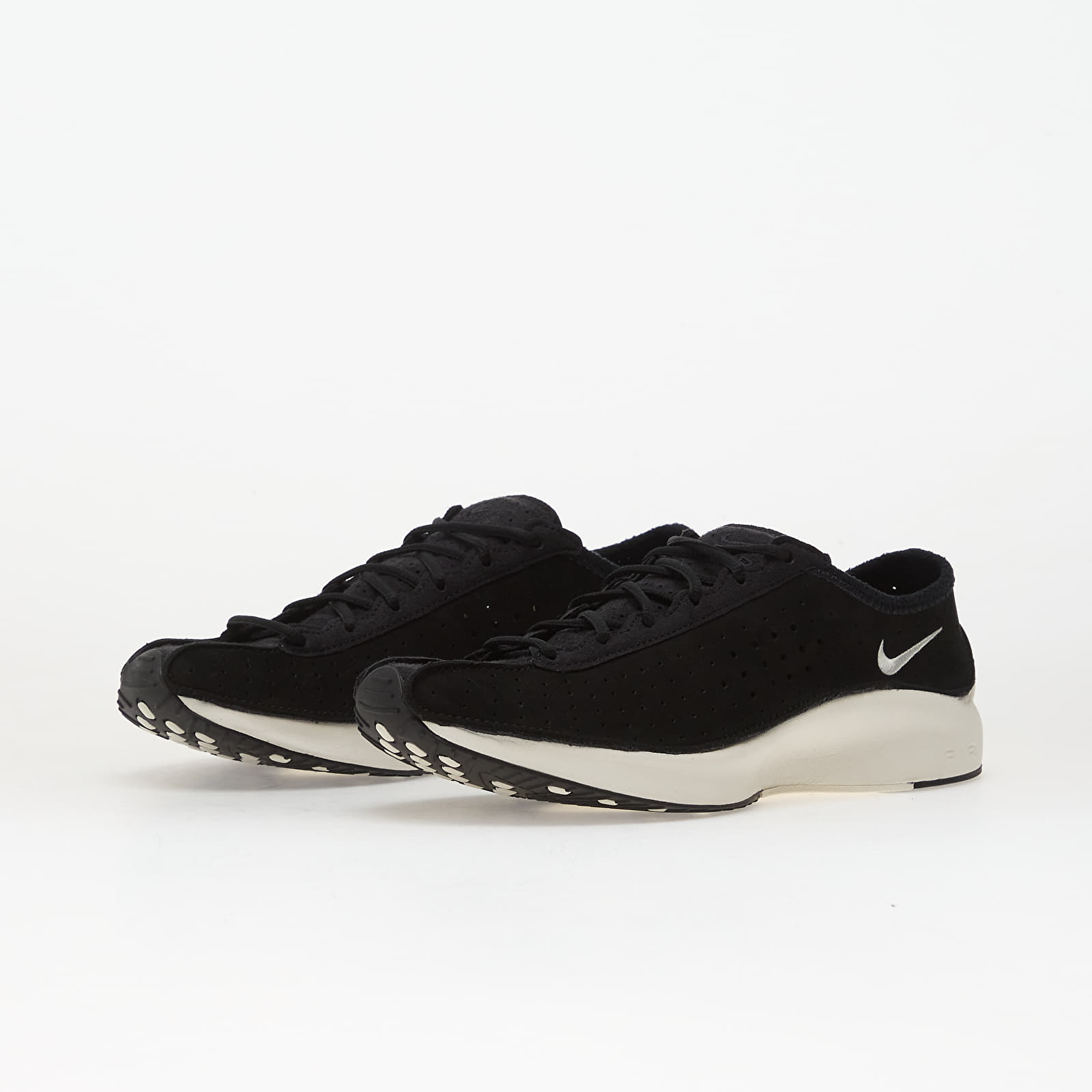 Skor för kvinnor Nike W Air Superfly Black/ Sail